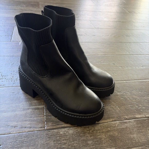 Madden Girl Shoes - Madden Girl Thrash Black Platform Sock Chelsea Boots Lug sole Ankle Booties sz 7